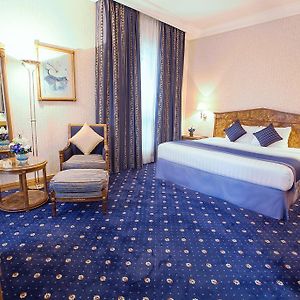 Suite met een Slaapkamer en een King Size Bed
